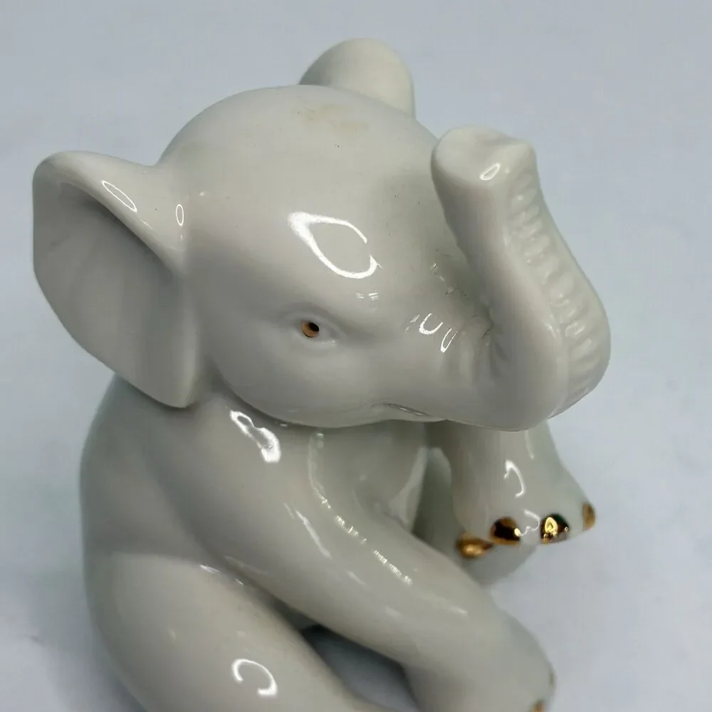 Lenox Porcelain 24k Gold Accent Baby Elephant Figurine Safari 3 1/2in Tall